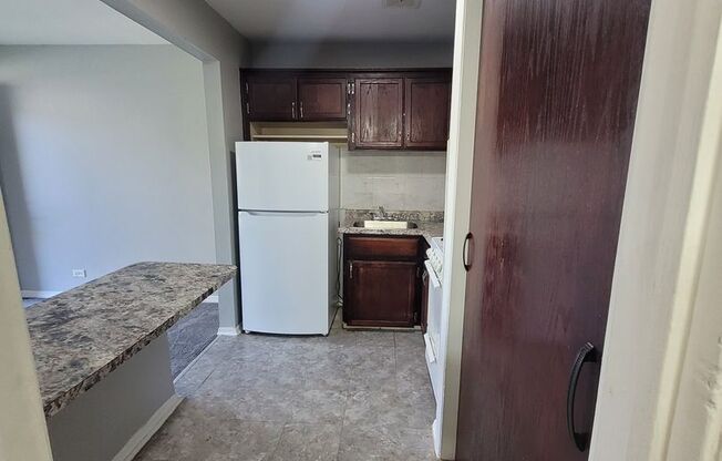 Studio, 1 bath, $870, Unit 15302-06