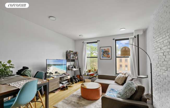 566 VANDERBILT AVE