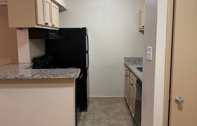 1 bed, 1 bath, 682 sqft, $925, Unit 406