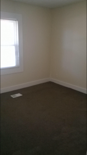 3 beds, 1 bath, $995