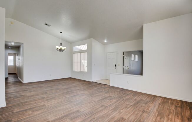 4 Bedroom!! Must See!!