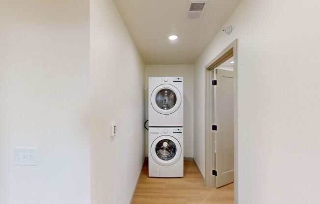 1 bed, 1 bath, 529 sqft, $1,460, Unit 6410-106