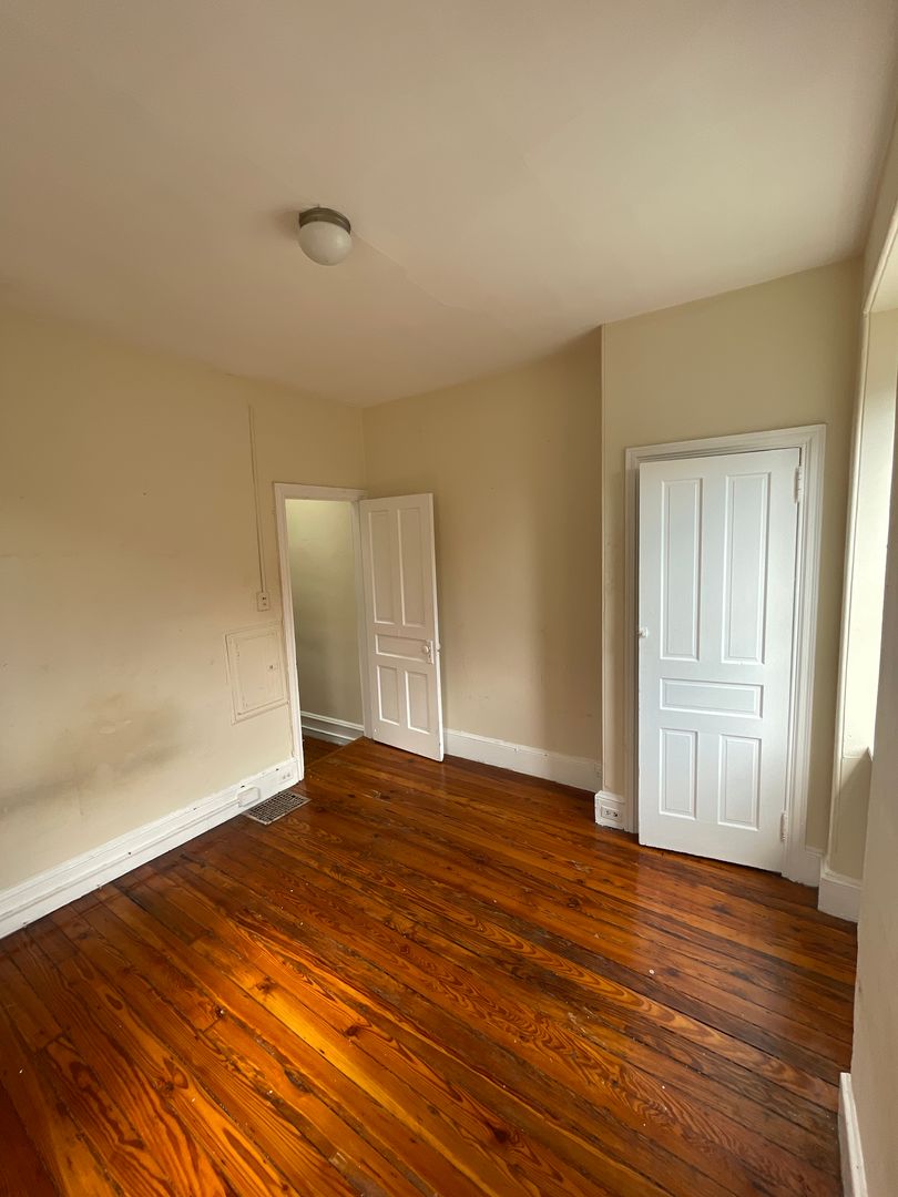 2304-08 Locust Street