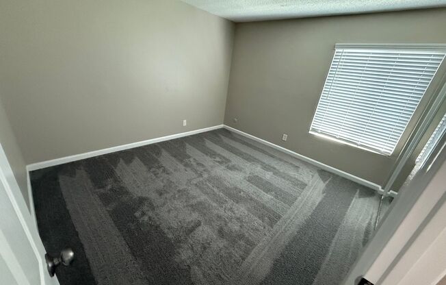 2 beds, 2 baths, $2,475, Unit 19