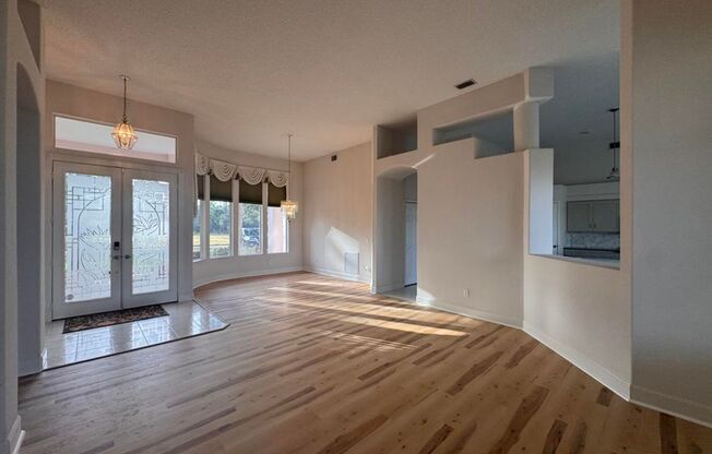 4/3 Pool Home in Pelican Bay