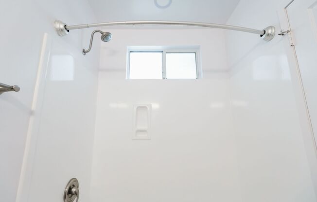 Studio, 1 bath, 229 sqft, $1,698, Unit 204