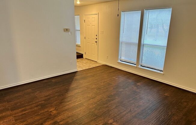 2 beds, 1.5 baths, $1,350, Unit Unit B