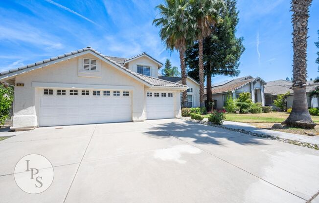 Clovis Eastside Home, 4BR/3BA, Clovis Unified School District - Lots of Amenities!