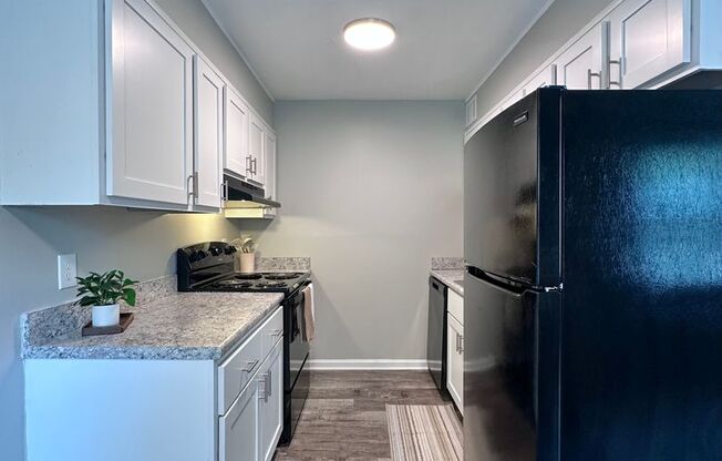 Parkway Apartments – Convenient 2-Bedroom Living in North Knoxville