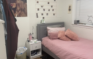 2 beds, 1 bath, 687 sqft, $3,500, Unit 1B