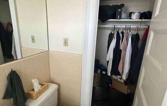 1 bed, 1 bath, 550 sqft, $2,450, Unit 34