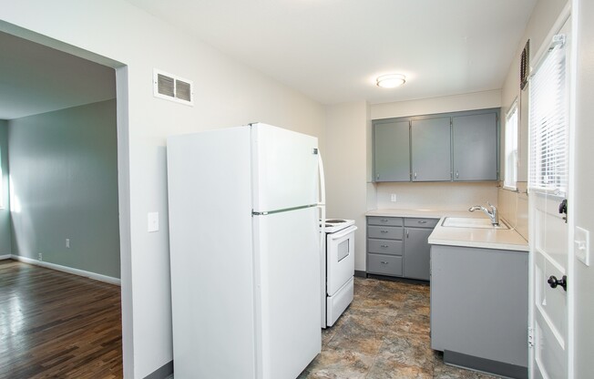 2 beds, 1 bath, 746 sqft, $1,695