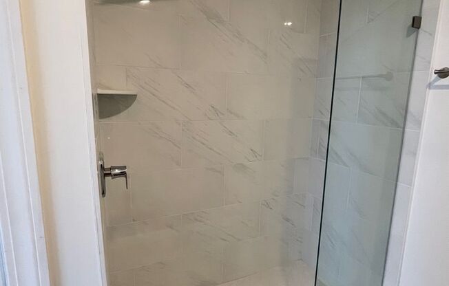 1 bed, 1 bath, 620 sqft, $1,150, Unit 310