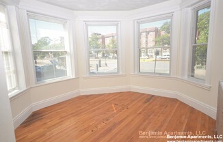 1302 Commonwealth Ave