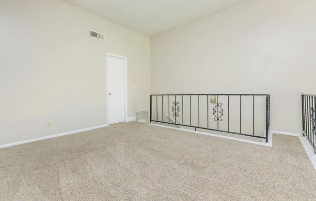 1 bed, 1 bath, 970 sqft, $1,421