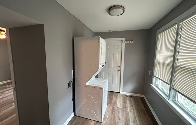 3 beds, 1 bath, $1,495