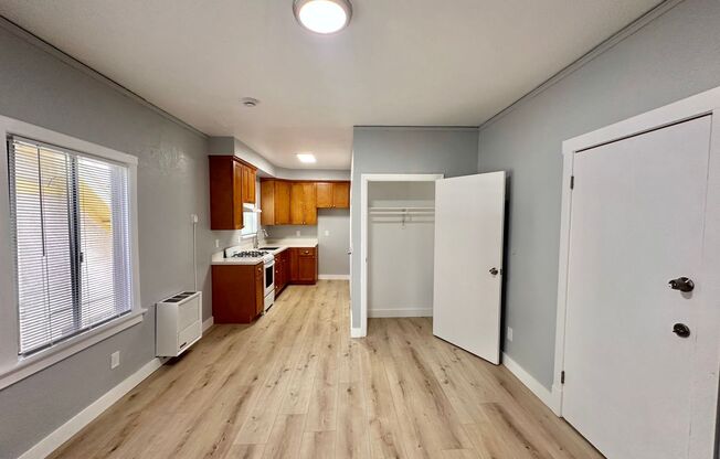 Studio, 1 bath, 400 sqft, $1,400, Unit T5418 #7