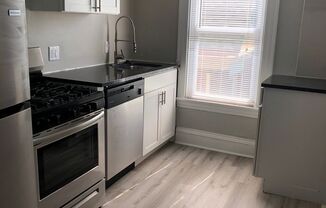 1 bed, 1 bath, $950, Unit 329 3