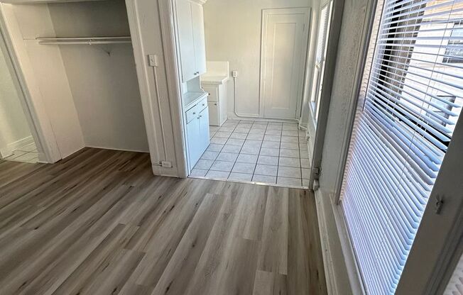 Studio, 1 bath, 340 sqft, $1,595, Unit 607
