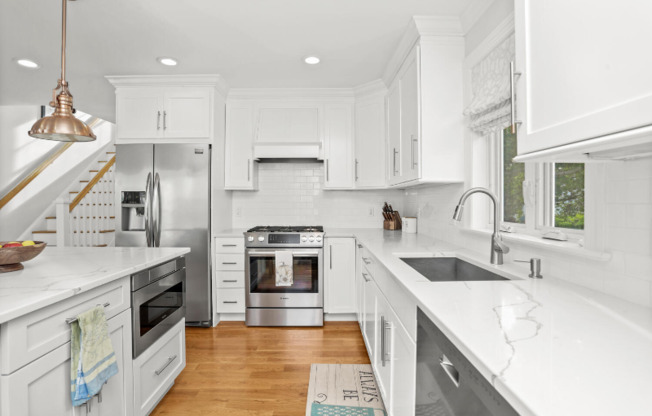 25 PENFIELD PL