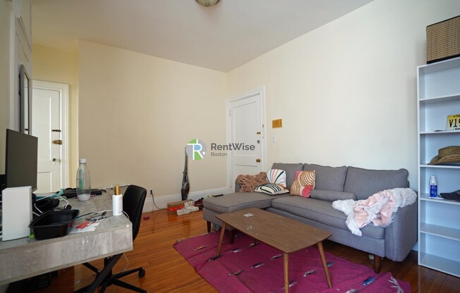 1212 COMMONWEALTH AVE