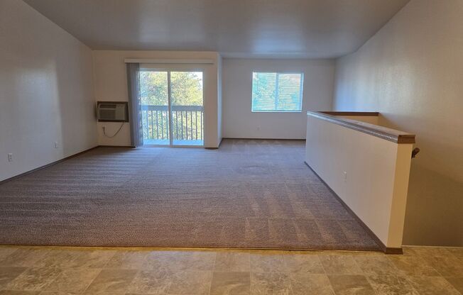 2 beds, 1 bath, 1,050 sqft, $1,269, Unit PL   7610