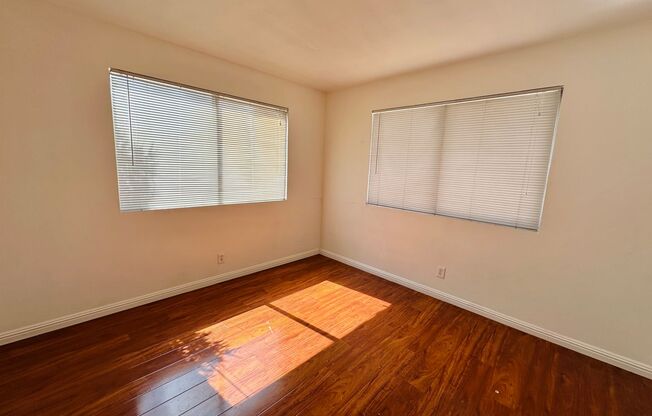 2 beds, 2 baths, 800 sqft, $1,050, Unit A