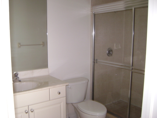 2 beds, 2.5 baths, 1,432 sqft, $2,000, Unit 8