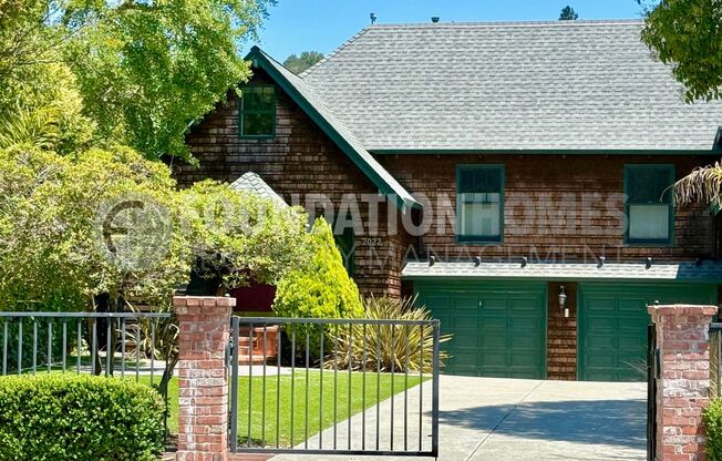 2020 5th Ave