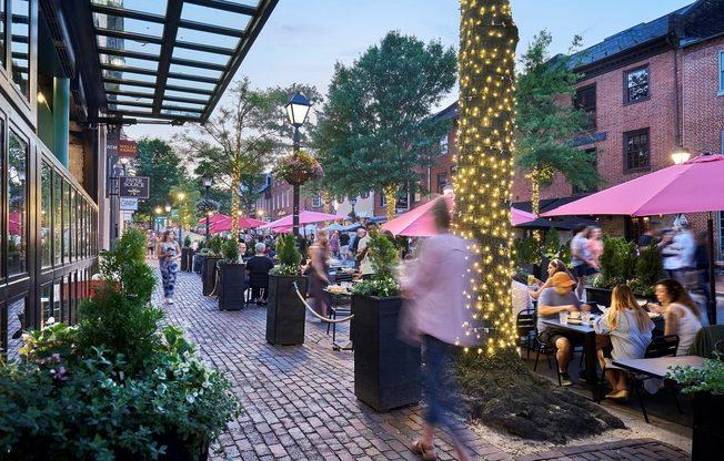 Historic charm and waterfront dining are just minutes away. Spend your weekends exploring the cobblestone streets and waterfront shops of Old Town Alexandria.