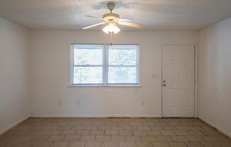 2 beds, 1 bath, 840 sqft, $1,395, Unit A-3