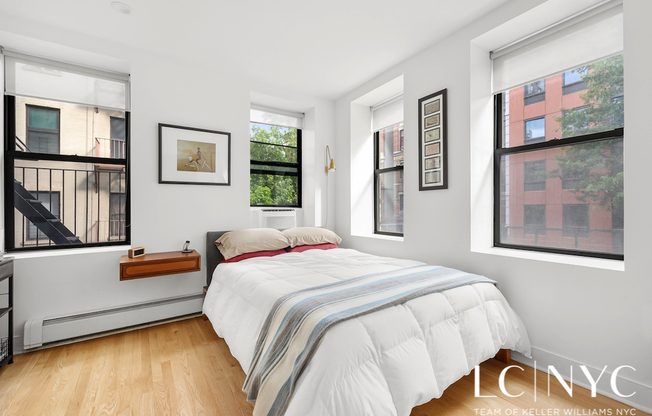 305 W 150 ST