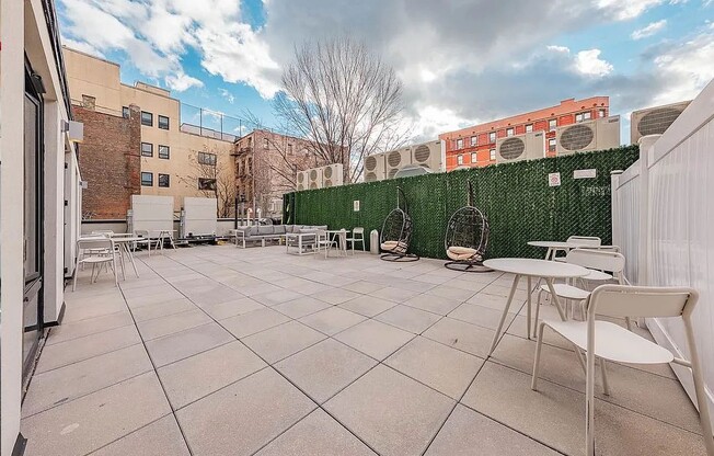 3 beds, 2 baths, $4,850, Unit 1103B