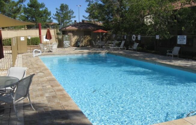 1 bed, 1 bath, $1,100, Unit #2033