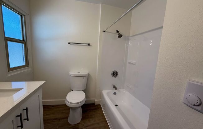 1 bed, 1 bath, 624 sqft, $1,710, Unit 202