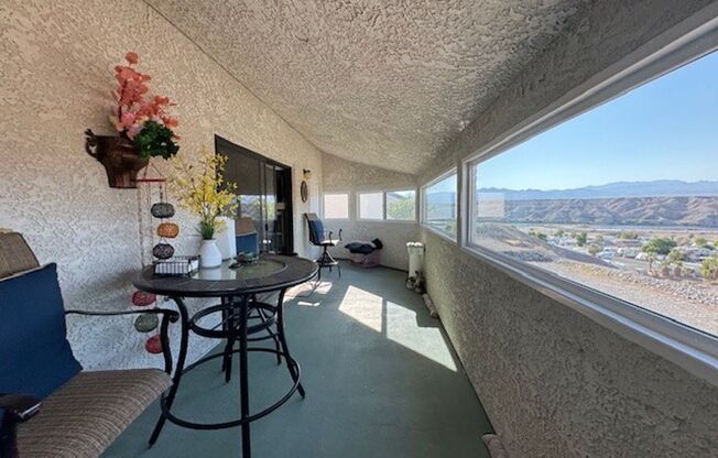 3BR 3BA Townhome-Best view of the River & Laughlin Casino Skyline