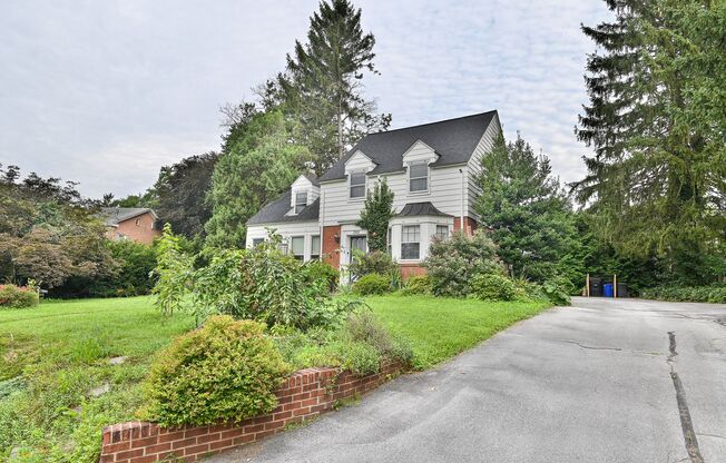 Beautiful Single Family in Bellevue Park