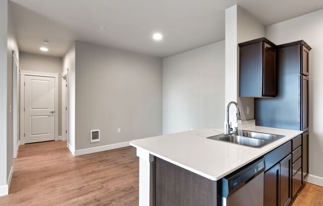 1 bed, 1 bath, 642 sqft, $1,699, Unit C-305