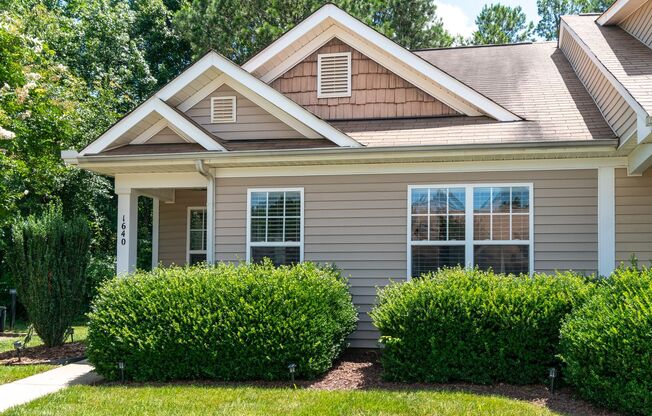 Charming End-Unit Townhome with Prime Location!