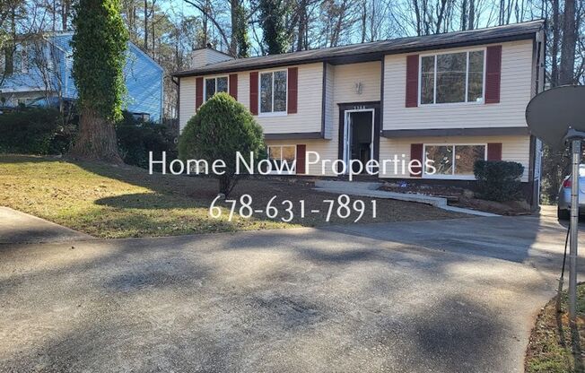 Spacious 5BR/3BA Split-Level Home | Bonus Room | Hardwood Floors | Stone Mountain