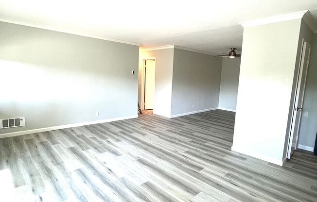 2 beds, 1 bath, 925 sqft, $3,695, Unit 320