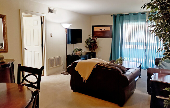 Furnished Scottsdale One Bedroom Condo For Long or Short Term (Min 1 Month)