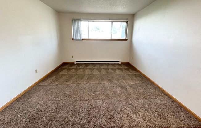 2 beds, 1 bath, 790 sqft, $770, Unit 2502-105