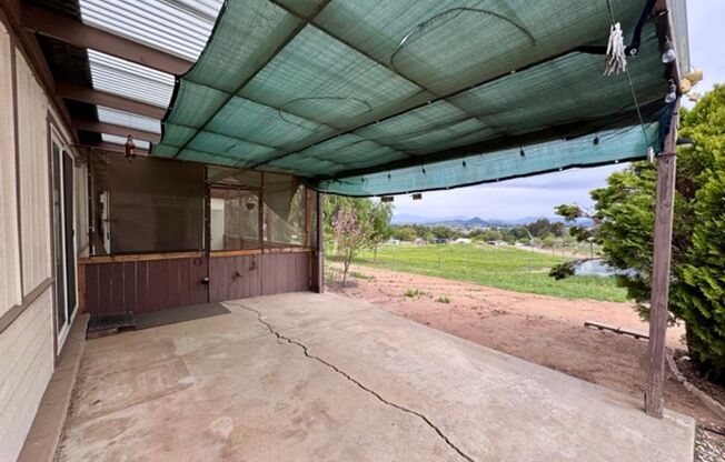 2 bedroom 2 bathroom ranch style single story home for LEASE with horse stables on site!