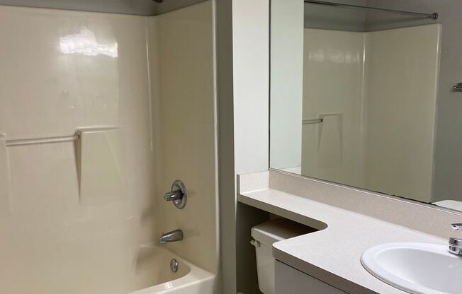 1 bed, 1 bath, 698 sqft, $1,199, Unit 208