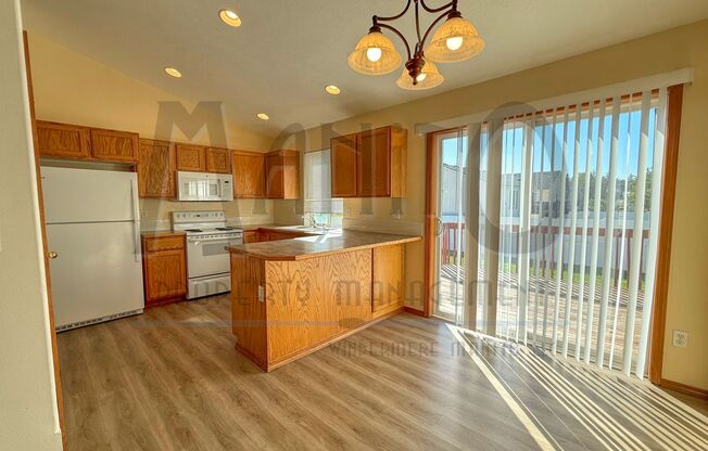 Beautiful Gleneden Heights Home