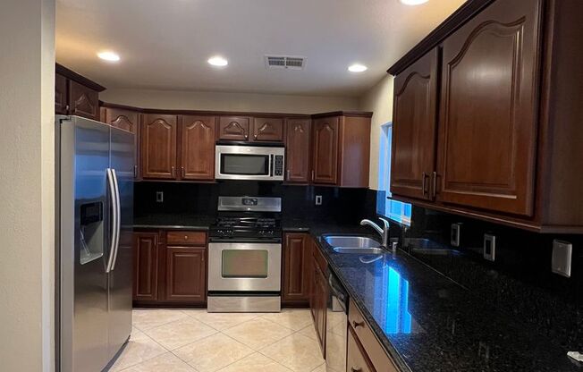 3 bedroom upgraded Green Valley Home with Pool!