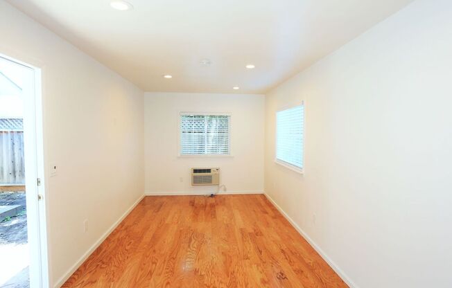 Cozy Studio Cottage in Belmont Available Now! ALL Utilities Paid by Landlord!