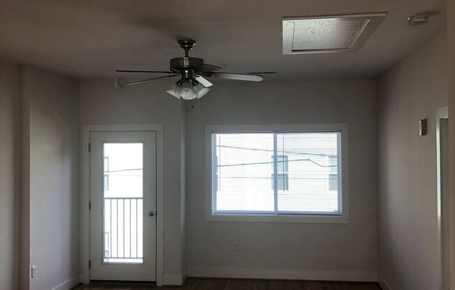 2 beds, 2 baths, 909 sqft, $1,849, Unit 1300-10