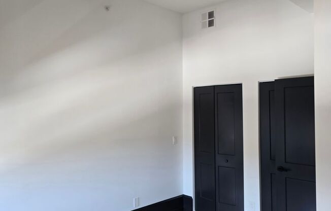 1 bed, 1 bath, 525 sqft, $1,675, Unit 604